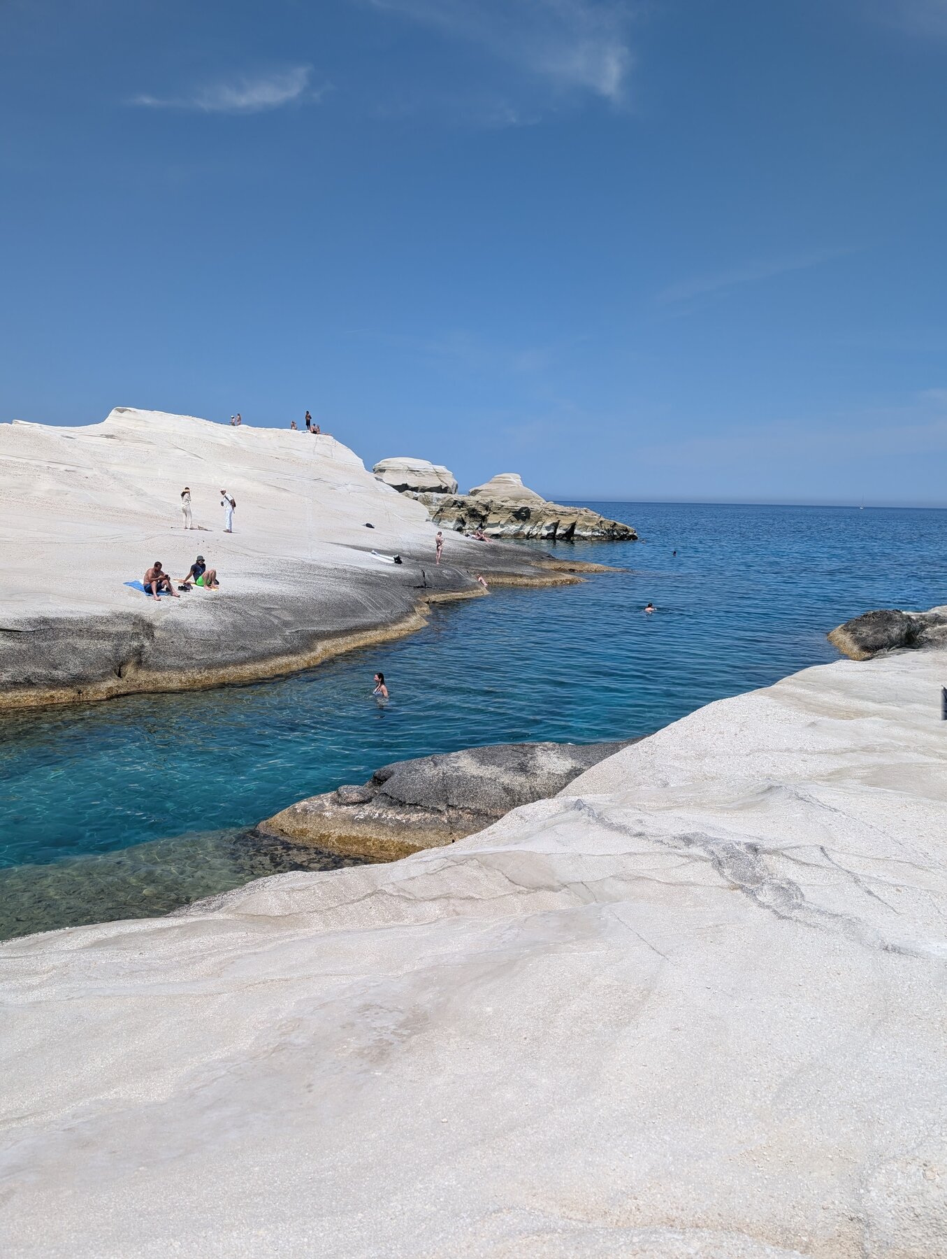 Sarakiniko Beach