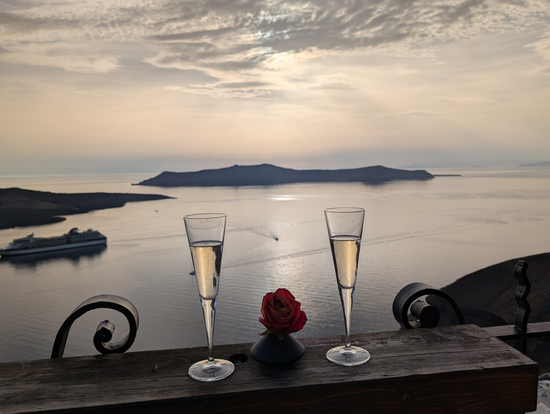 The bowl of the Caldera from Imerovigli